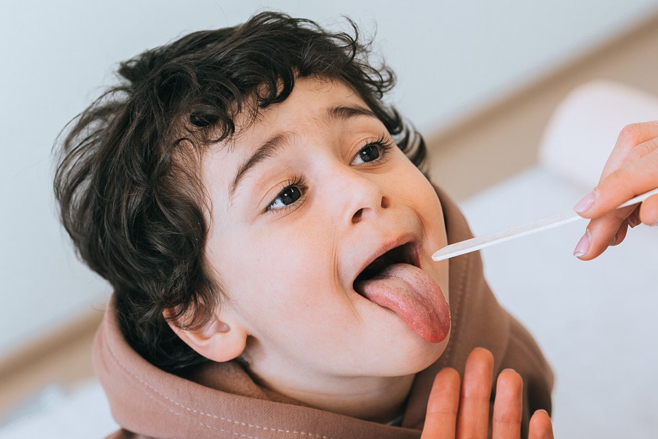 مراقت های بعد از عمل لوزه کودکان