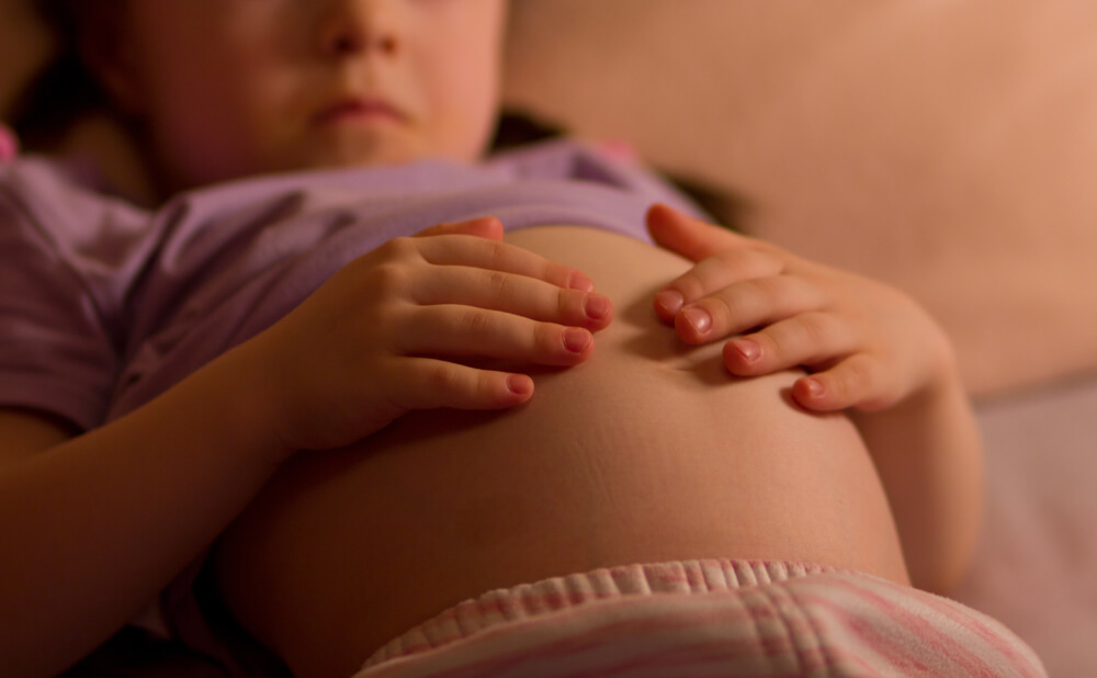 علت نفخ شکم در کودکان