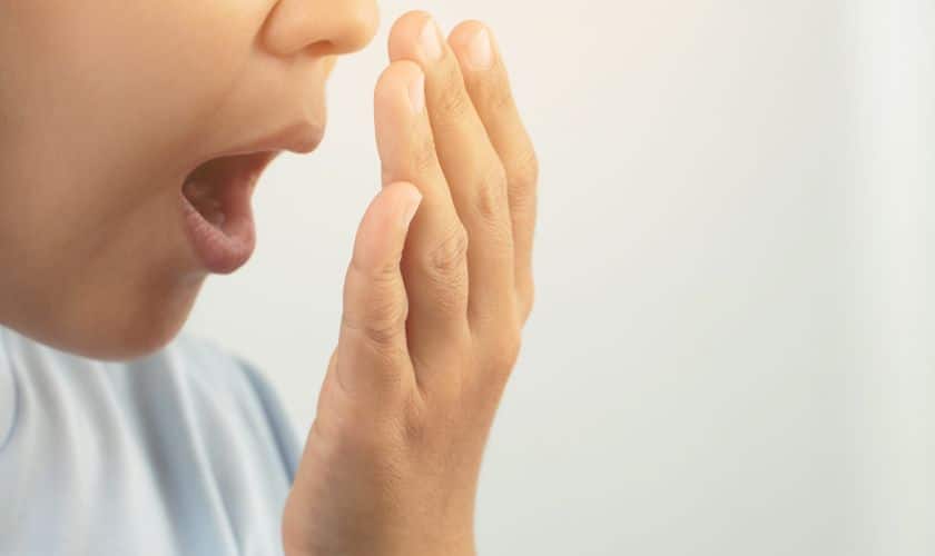 دلایل بوی بد دهان کودکان